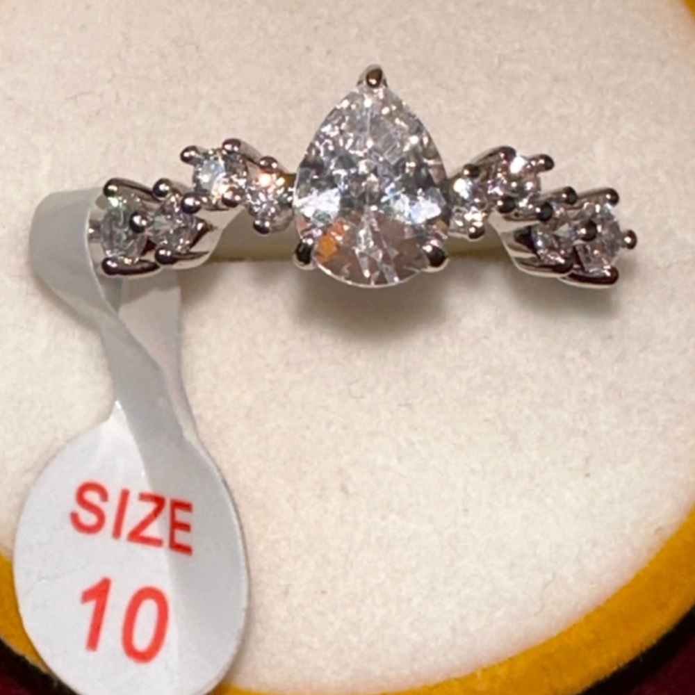 Diamond Cubic Zirconia on rhodium plating